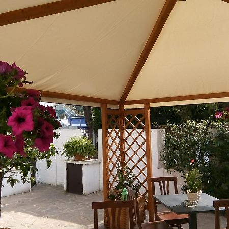 Aquarius Rome Bed & Breakfast Exterior photo